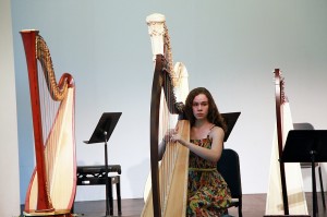 Hannah de Almeida captured 1st Prize (Grade 6) in 2013 Toronto Harp Society Scholarship Audition. She scored 84% First Class Honours for her Grade 6 RCM Exam. Hannah has performed with the Harp Sinfonia.