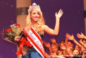 Jelena Savic won Miss Canada Teen Global Pageant charming the judges with her dazzling harp performance. She performed with Harp Sinfonia and performs for various functions.