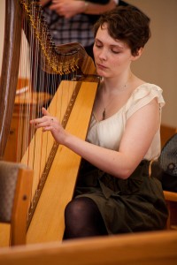 Kayla, an aspiring visual artist who has a great interest in music.