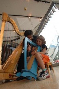 Little harp for the little girl!